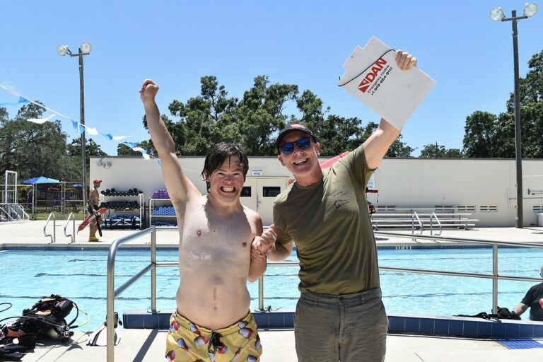 Nonprofit Helps Those with Disabilities Dive Into Scuba | Observer